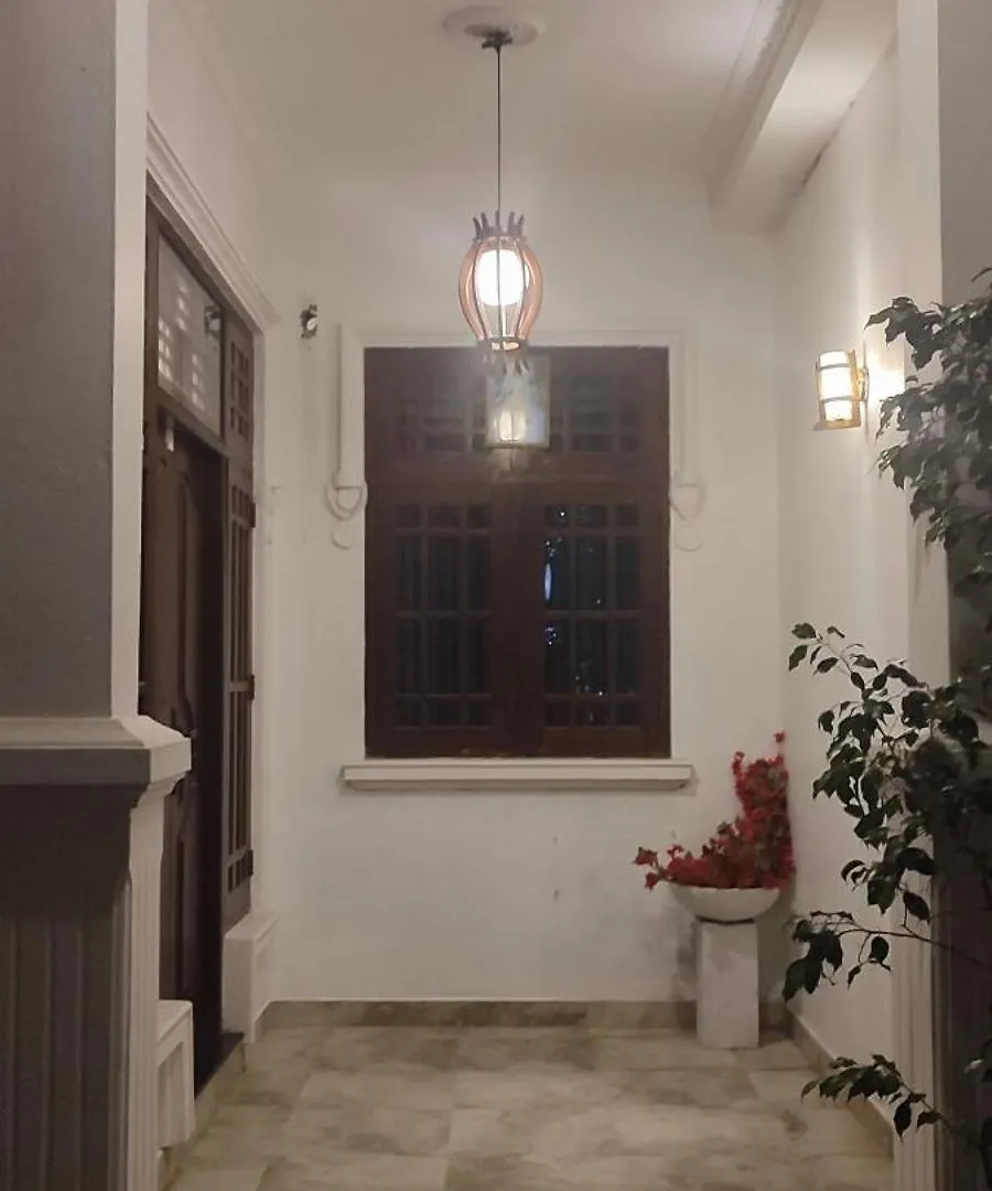 Apartahotel Bhashiz Villa Negombo