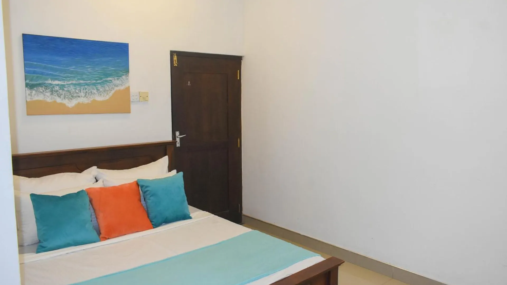 Aparthotel Bhashiz Villa Negombo